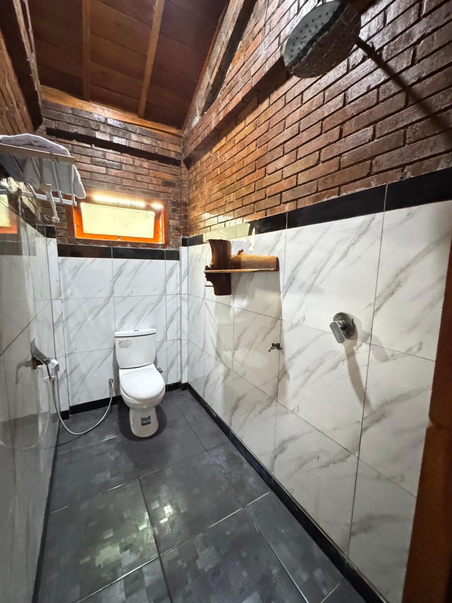 Jolotundo Lodge Banjarnegara Εξωτερικό φωτογραφία